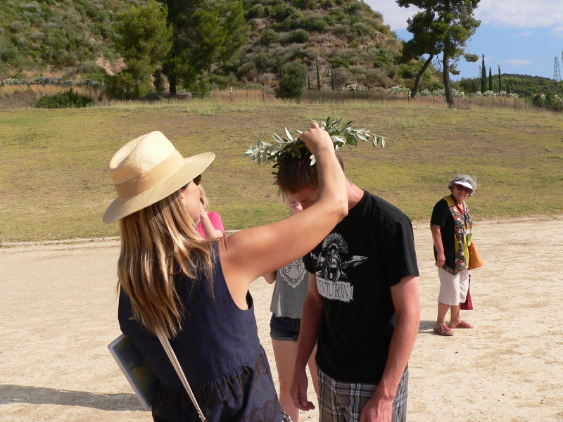 crowning a winnersmall